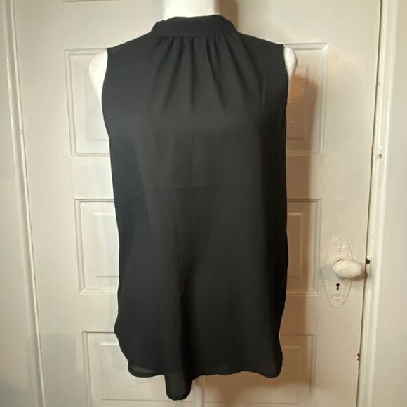 NWTs NYDJ Sleeveless Top with Eyelet Back Sheer Shoulder Panels Petite XS - Picture 1 of 8